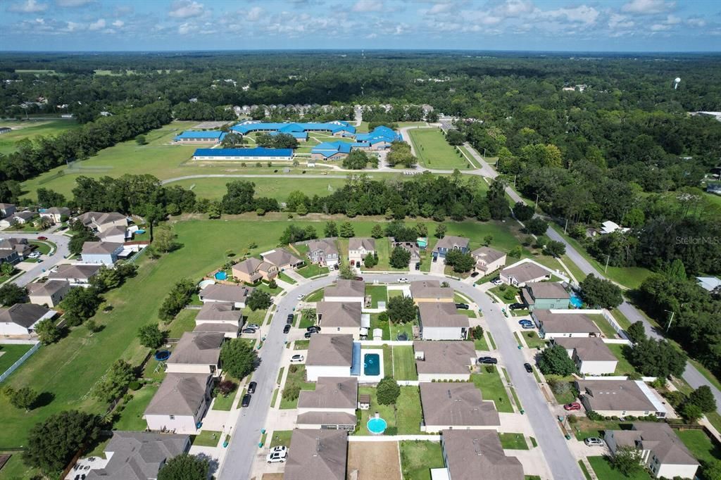 待售: $419,000 (6 贝兹, 4 浴室, 3920 平方英尺)