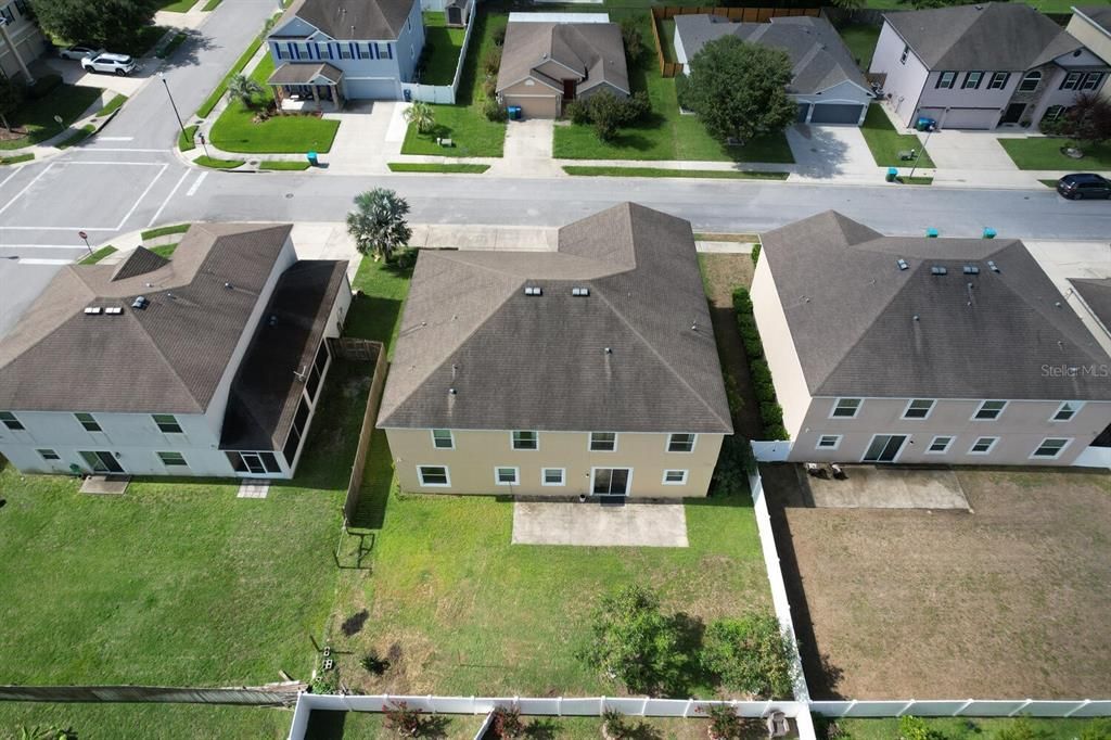 待售: $419,000 (6 贝兹, 4 浴室, 3920 平方英尺)