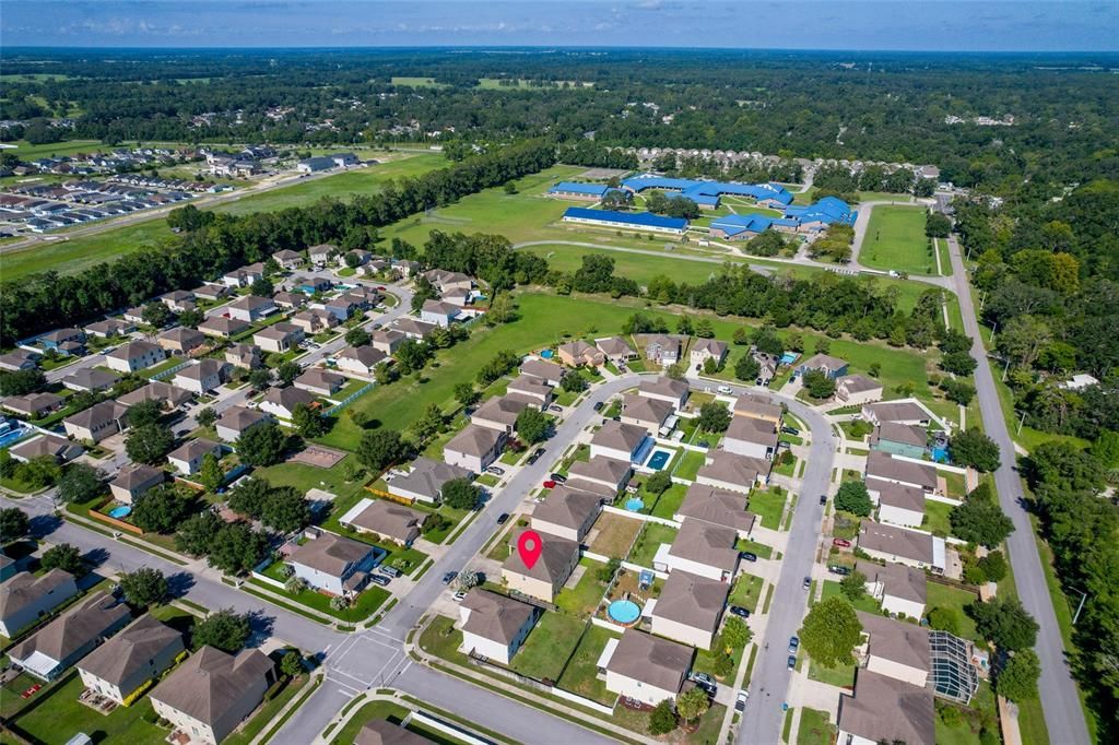 待售: $419,000 (6 贝兹, 4 浴室, 3920 平方英尺)