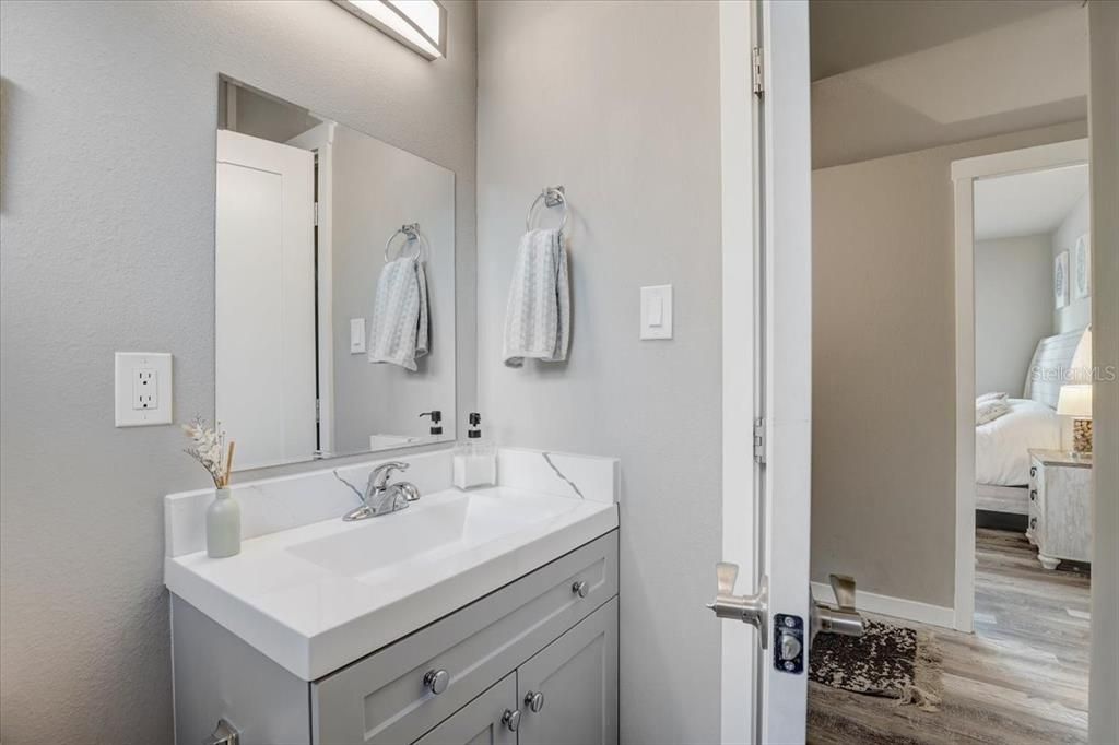 Activo con contrato: $2,000 (3 camas, 2 baños, 1176 Pies cuadrados)