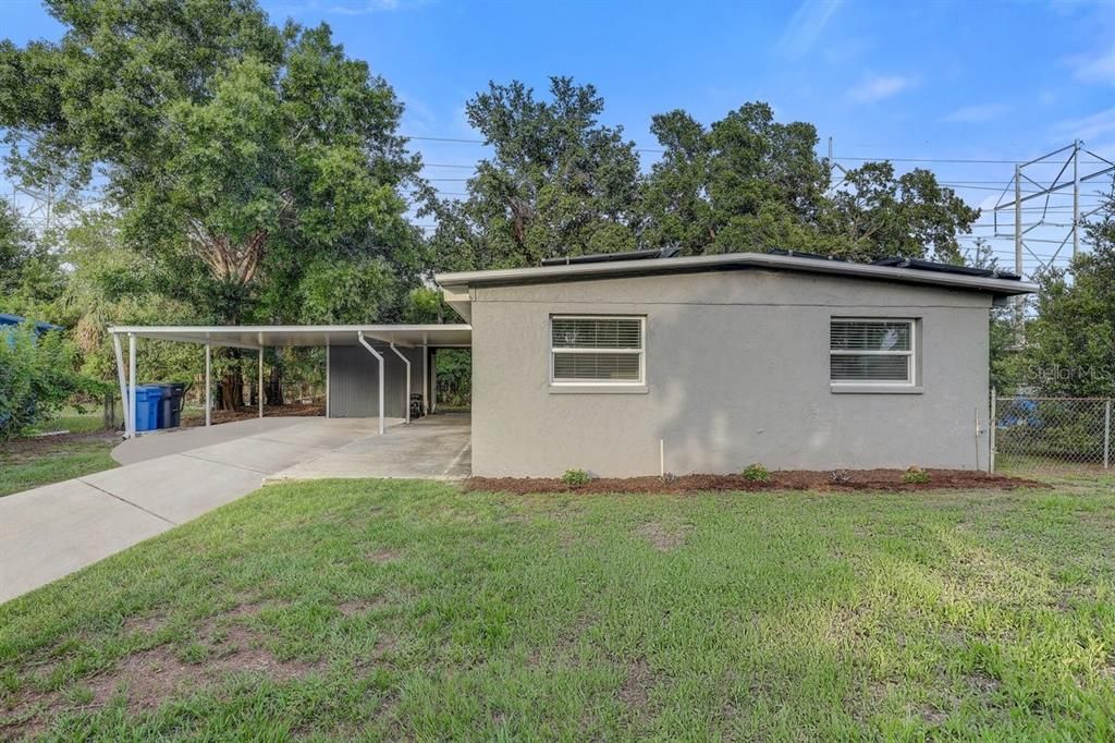 Activo con contrato: $2,000 (3 camas, 2 baños, 1176 Pies cuadrados)