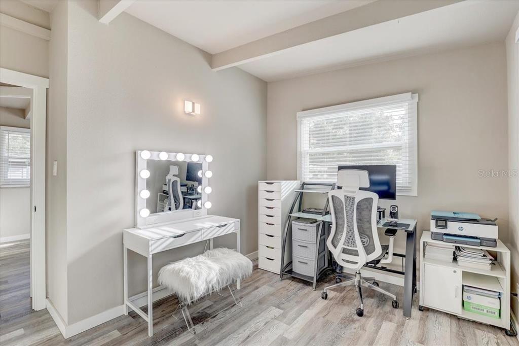 Activo con contrato: $2,000 (3 camas, 2 baños, 1176 Pies cuadrados)