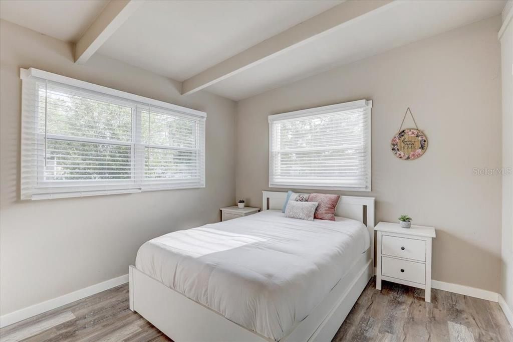 Activo con contrato: $2,000 (3 camas, 2 baños, 1176 Pies cuadrados)