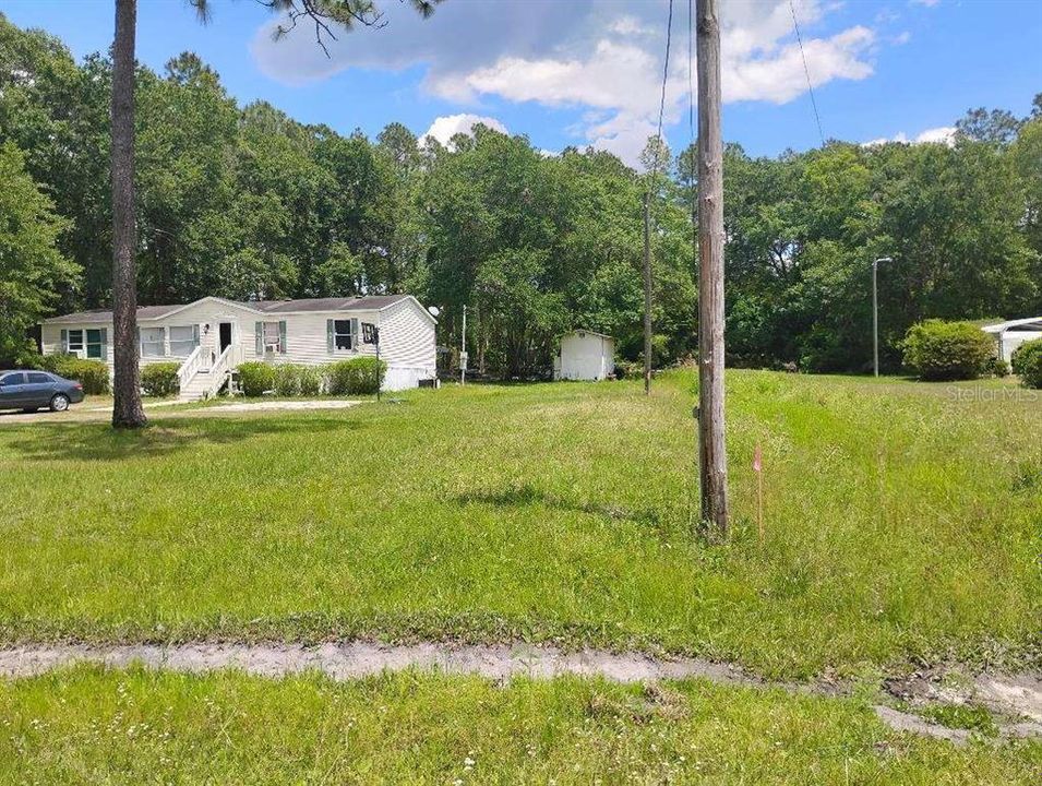 待售: $109,000 (3 贝兹, 2 浴室, 1560 平方英尺)