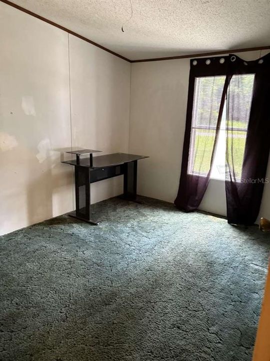 待售: $109,000 (3 贝兹, 2 浴室, 1560 平方英尺)