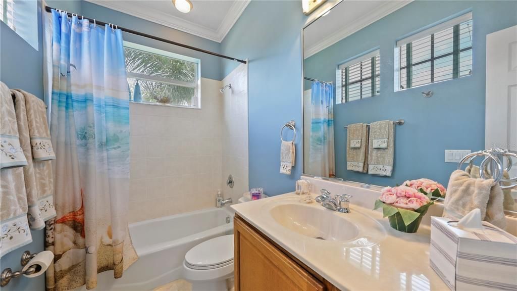 Active With Contract: $454,750 (3 beds, 3 baths, 2182 Square Feet)