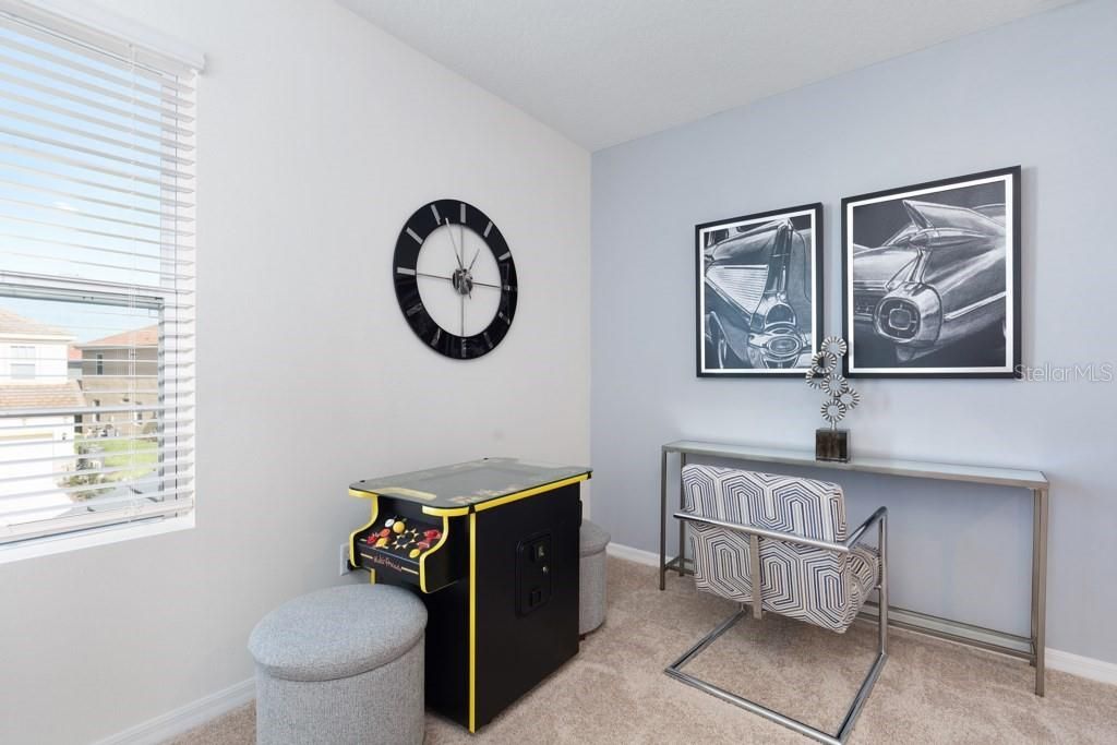 For Sale: $580,000 (5 beds, 4 baths, 2784 Square Feet)