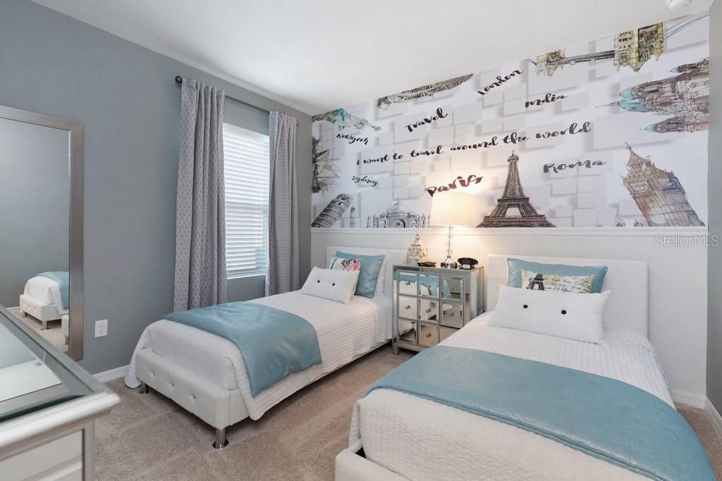 For Sale: $580,000 (5 beds, 4 baths, 2784 Square Feet)