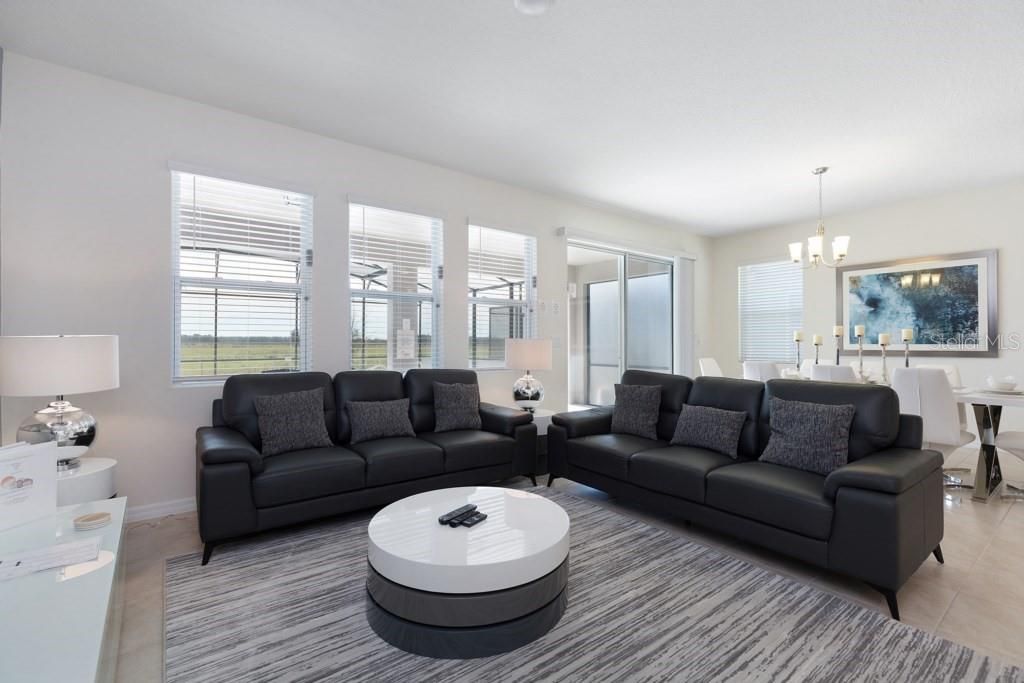 For Sale: $580,000 (5 beds, 4 baths, 2784 Square Feet)