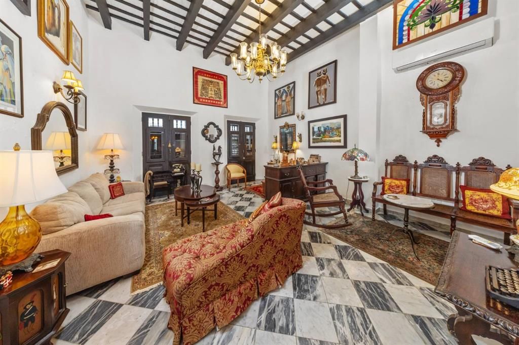 На продажу: $2,900,000 (2 спален, 3 ванн, 2500 Квадратных фут)