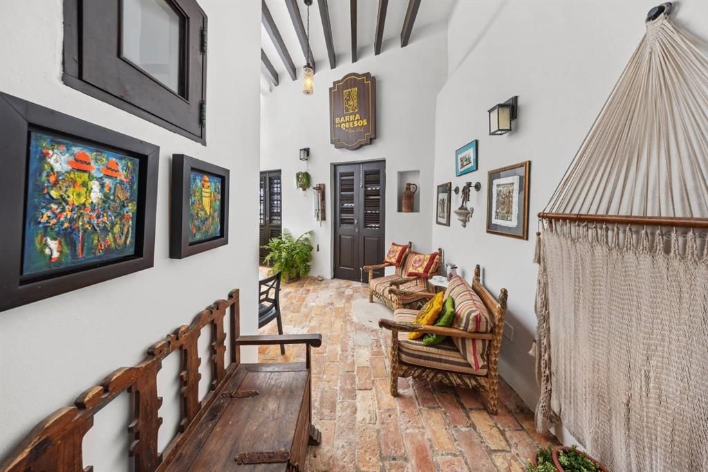 На продажу: $2,900,000 (2 спален, 3 ванн, 2500 Квадратных фут)