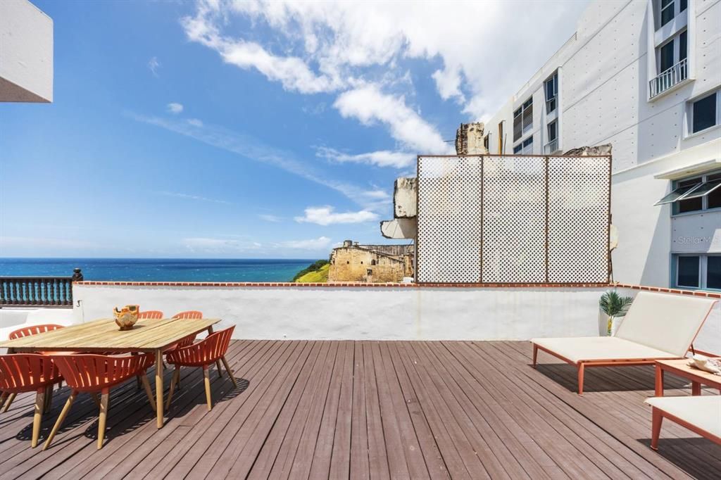 На продажу: $2,900,000 (2 спален, 3 ванн, 2500 Квадратных фут)