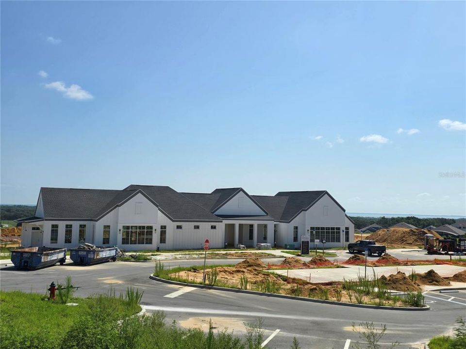 Под контрактом: $375,000 (3 спален, 2 ванн, 1502 Квадратных фут)