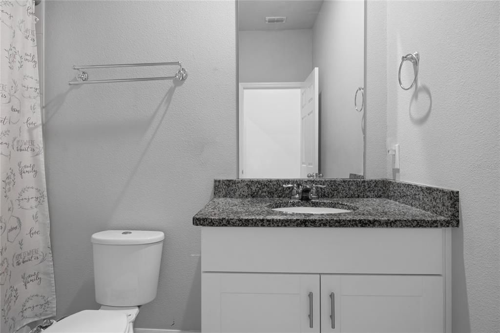 Под контрактом: $375,000 (3 спален, 2 ванн, 1502 Квадратных фут)