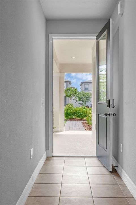 Под контрактом: $375,000 (3 спален, 2 ванн, 1502 Квадратных фут)