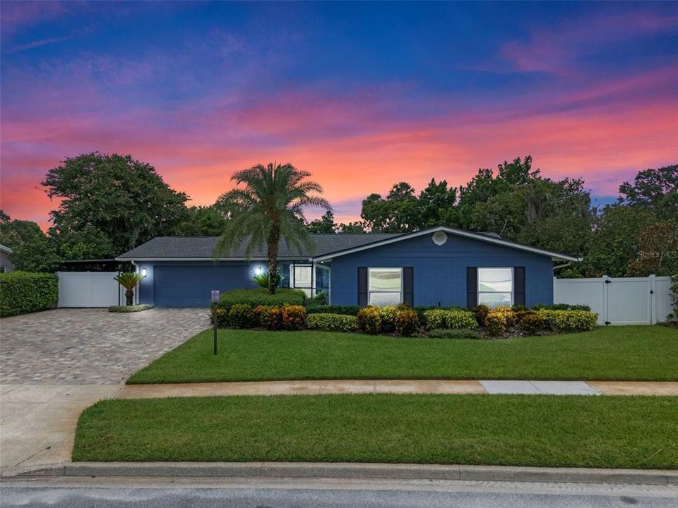 最近售出: $449,500 (3 贝兹, 3 浴室, 1745 平方英尺)