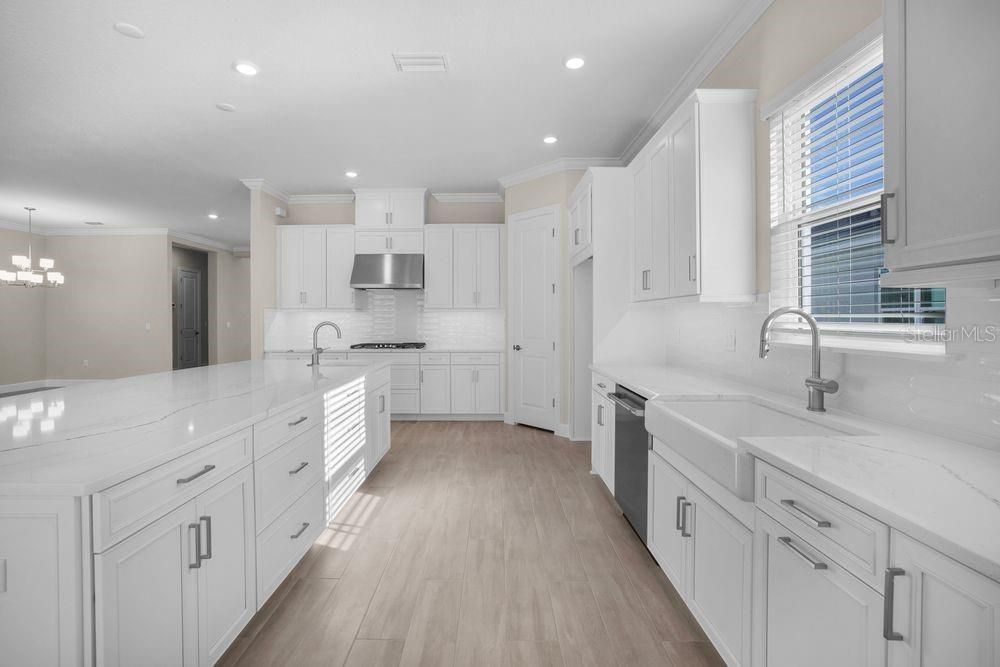 En Venta: $1,648,521 (3 camas, 3 baños, 3145 Pies cuadrados)