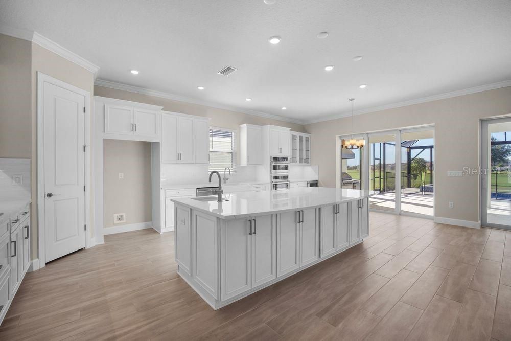 En Venta: $1,648,521 (3 camas, 3 baños, 3145 Pies cuadrados)