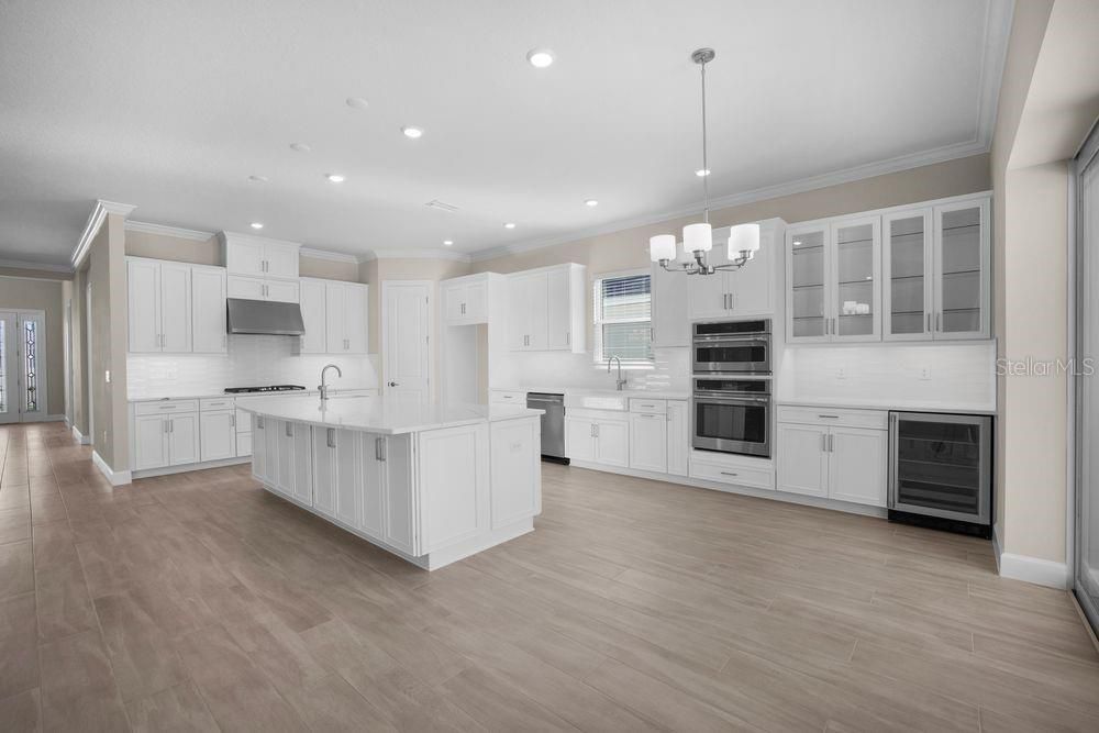 En Venta: $1,648,521 (3 camas, 3 baños, 3145 Pies cuadrados)