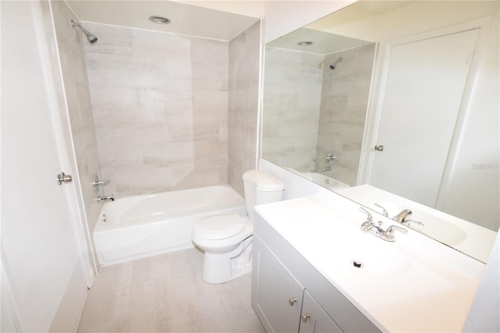 В аренду: $1,595 (2 спален, 2 ванн, 1322 Квадратных фут)