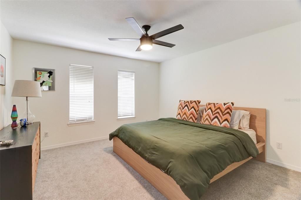 Active With Contract: $2,500 (4 beds, 2 baths, 1724 Square Feet)
