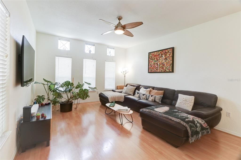 Active With Contract: $2,500 (4 beds, 2 baths, 1724 Square Feet)
