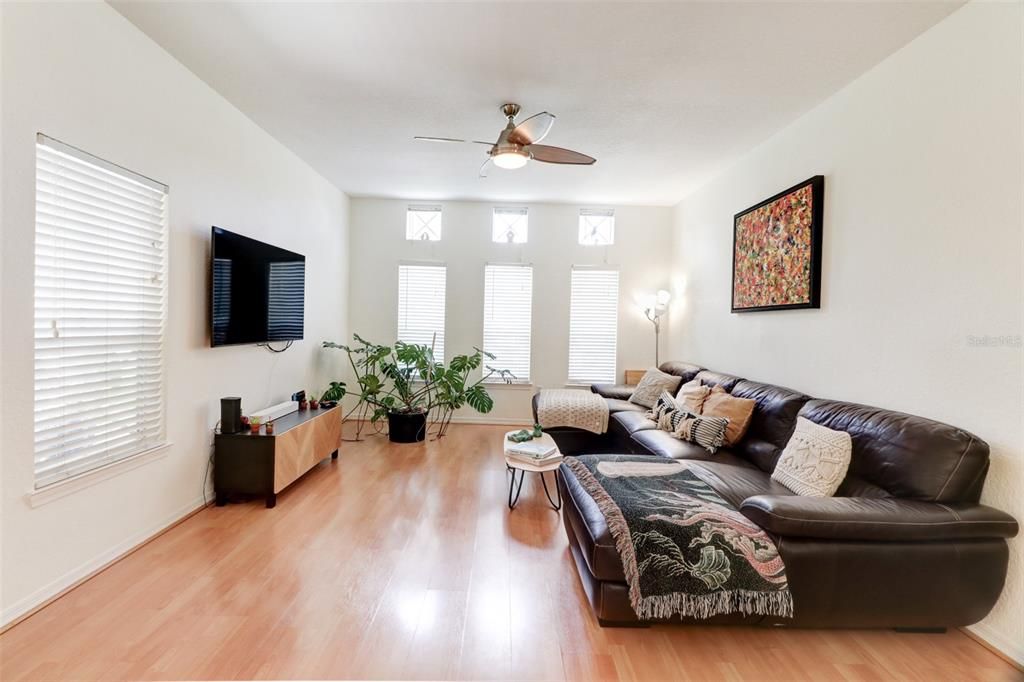 Active With Contract: $2,500 (4 beds, 2 baths, 1724 Square Feet)