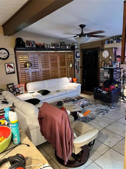 На продажу: $275,000 (3 спален, 2 ванн, 1300 Квадратных фут)