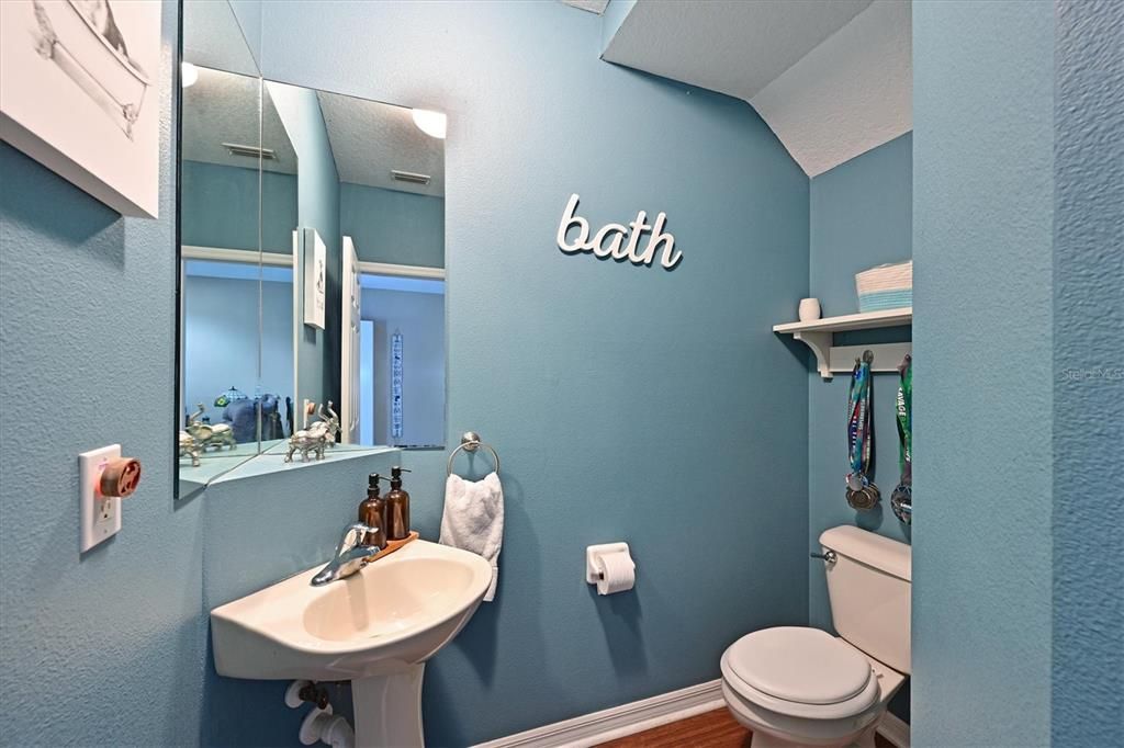 Active With Contract: $245,000 (3 beds, 2 baths, 1142 Square Feet)