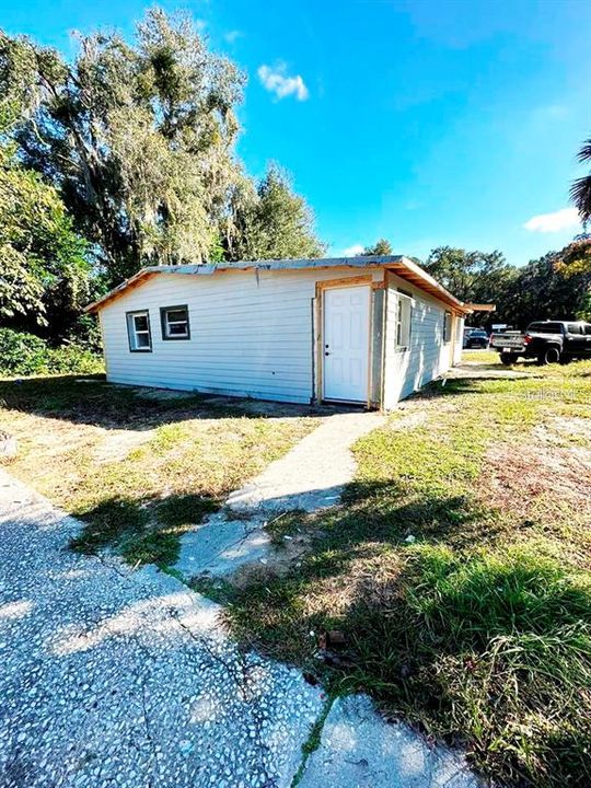 待售: $145,000 (3 贝兹, 1 浴室, 934 平方英尺)