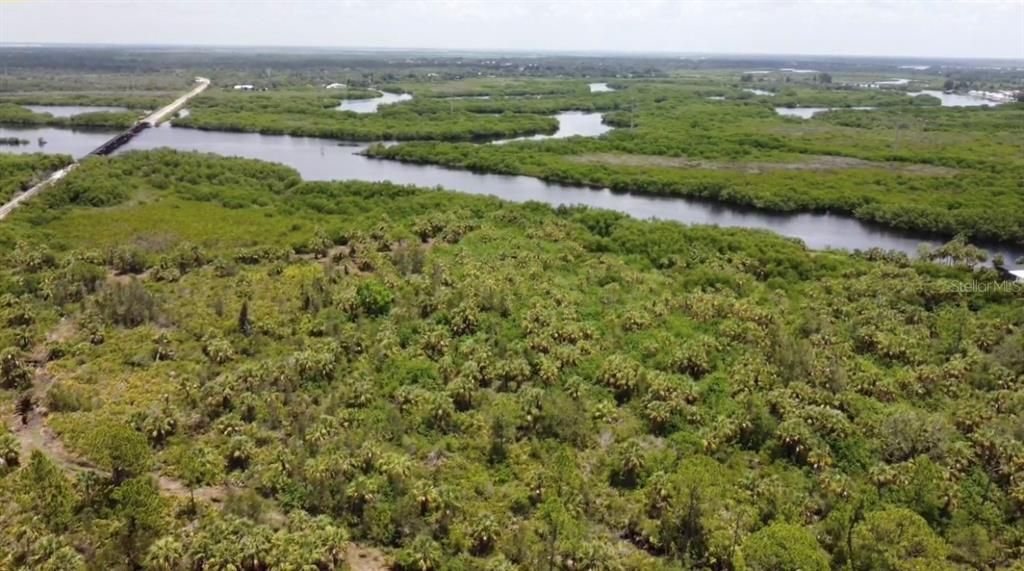 На продажу: $465,000 (6.91 acres)