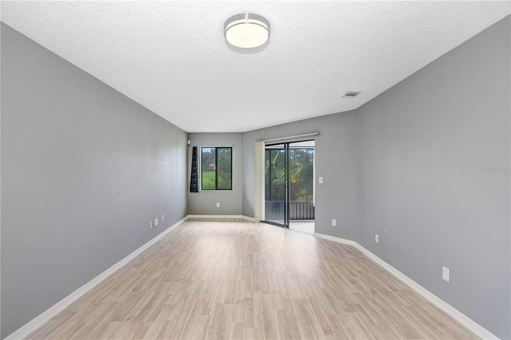 For Rent: $2,300 (3 beds, 2 baths, 2070 Square Feet)