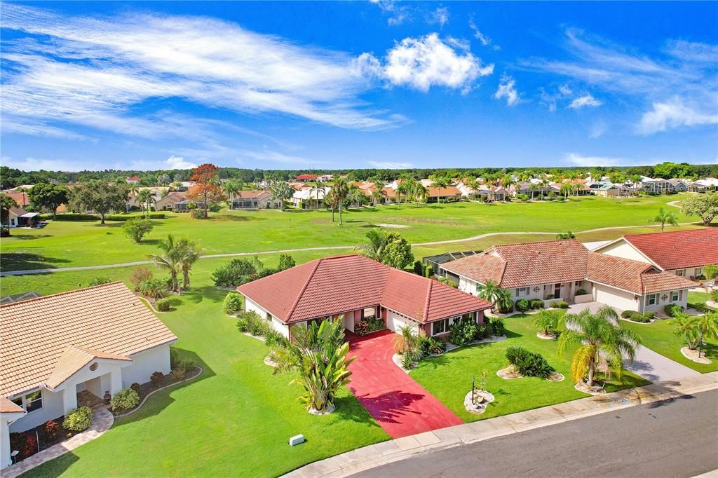 For Rent: $2,300 (3 beds, 2 baths, 2070 Square Feet)