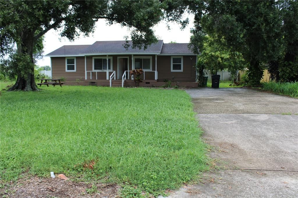 Recientemente alquilado: $2,300 (4 camas, 2 baños, 1152 Pies cuadrados)