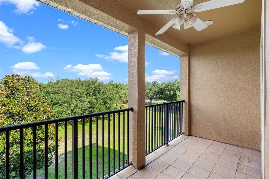 Под контрактом: $310,000 (4 спален, 2 ванн, 2146 Квадратных фут)