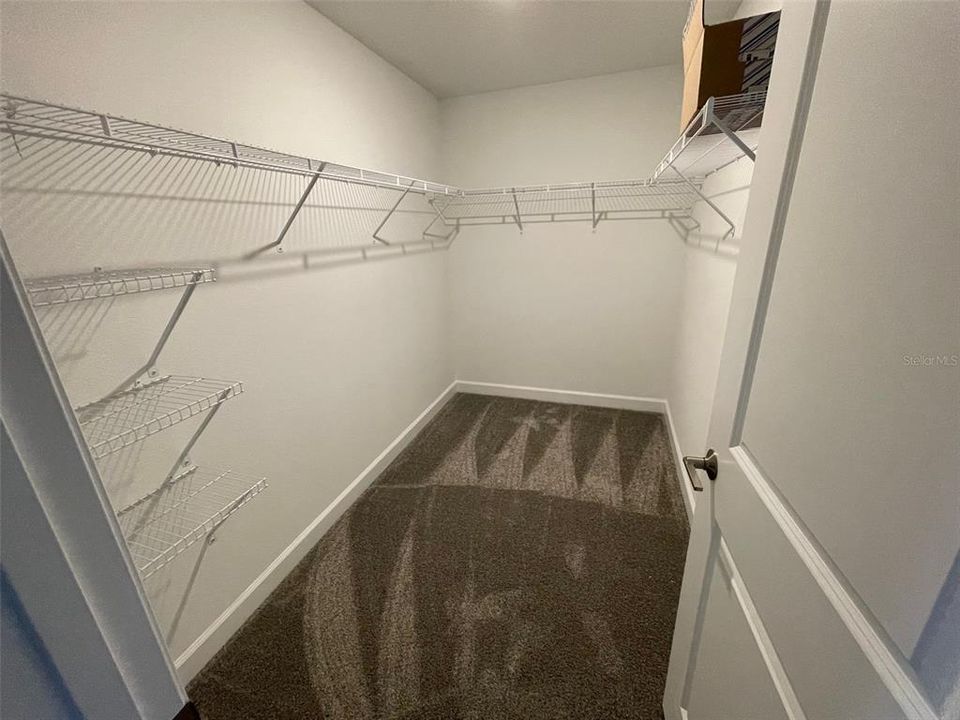 Под контрактом: $2,525 (3 спален, 2 ванн, 1636 Квадратных фут)