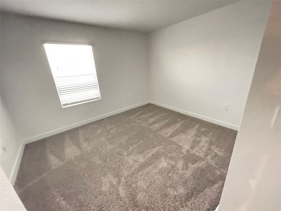 Под контрактом: $2,525 (3 спален, 2 ванн, 1636 Квадратных фут)