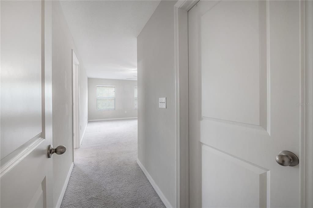 For Rent: $2,300 (3 beds, 2 baths, 1928 Square Feet)