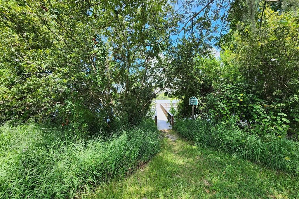 For Rent: $2,300 (3 beds, 2 baths, 1928 Square Feet)