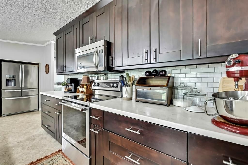 For Sale: $399,995 (3 beds, 2 baths, 1620 Square Feet)