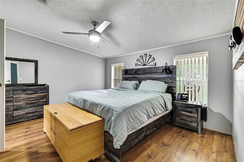 For Sale: $399,995 (3 beds, 2 baths, 1620 Square Feet)