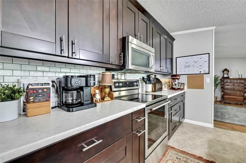 For Sale: $399,995 (3 beds, 2 baths, 1620 Square Feet)