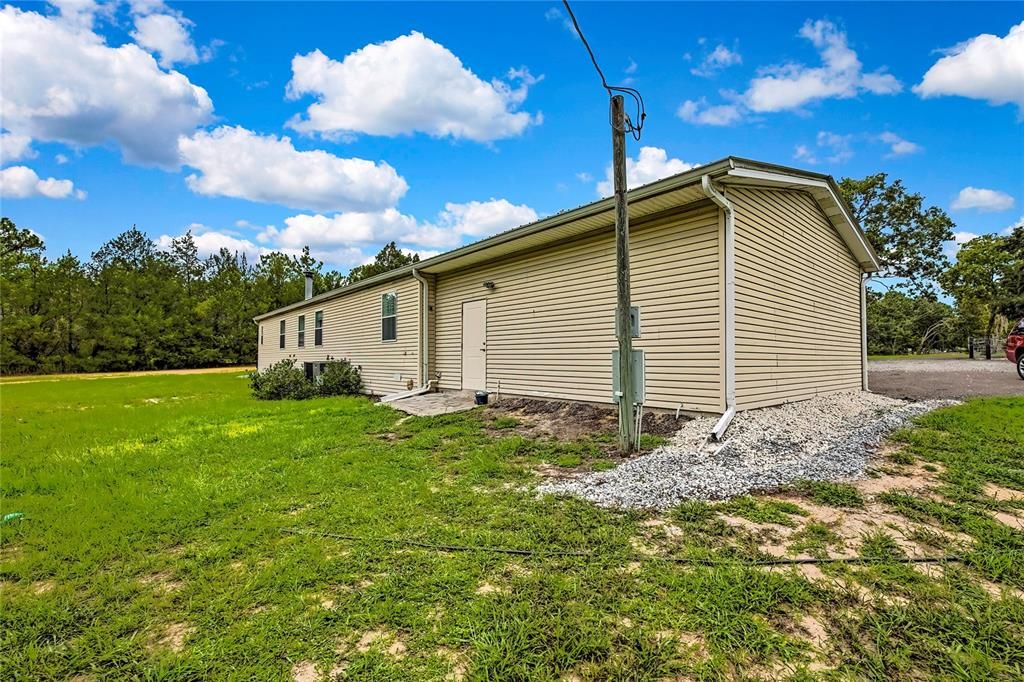 For Sale: $399,995 (3 beds, 2 baths, 1620 Square Feet)