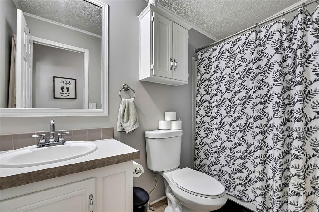 For Sale: $399,995 (3 beds, 2 baths, 1620 Square Feet)