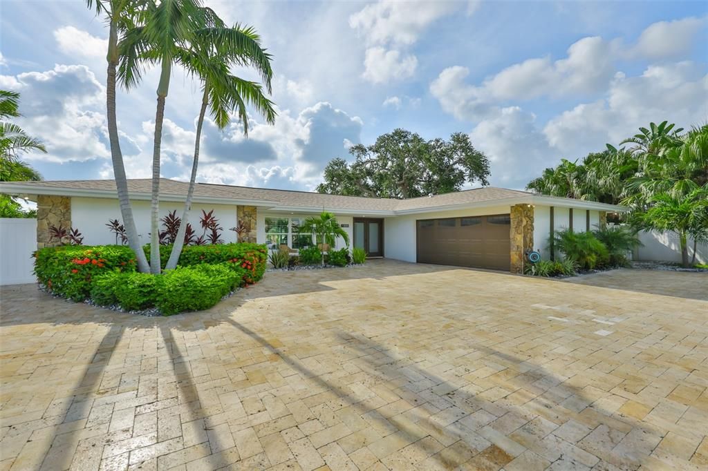 На продажу: $1,995,000 (3 спален, 4 ванн, 2504 Квадратных фут)