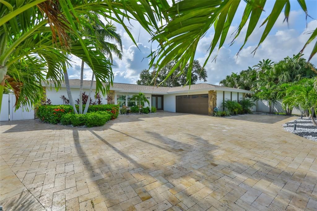 На продажу: $1,995,000 (3 спален, 4 ванн, 2504 Квадратных фут)