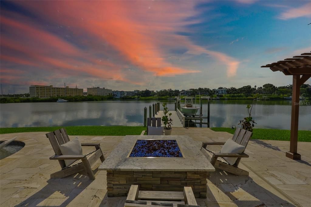 На продажу: $1,995,000 (3 спален, 4 ванн, 2504 Квадратных фут)