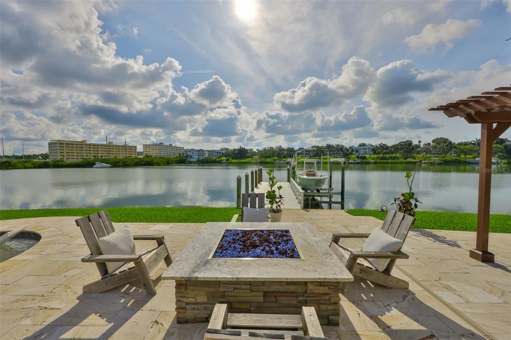 На продажу: $1,995,000 (3 спален, 4 ванн, 2504 Квадратных фут)