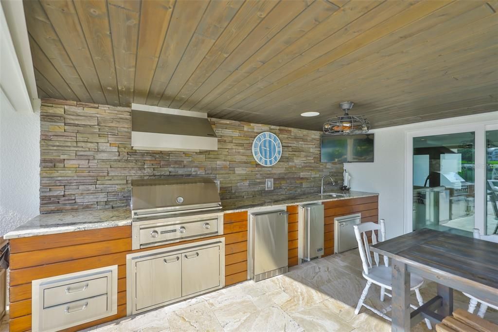 На продажу: $1,995,000 (3 спален, 4 ванн, 2504 Квадратных фут)