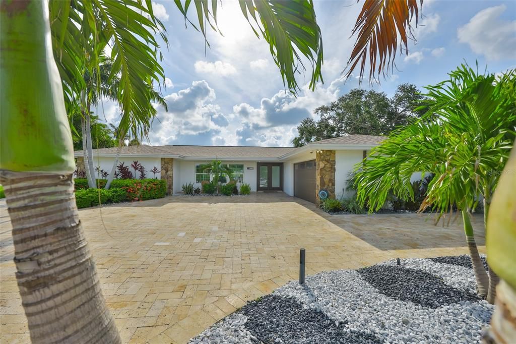 На продажу: $1,995,000 (3 спален, 4 ванн, 2504 Квадратных фут)